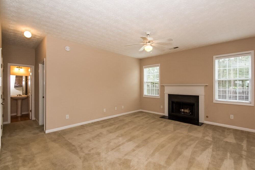 1000 Maple Leaf Dr - Photo 7 of 15