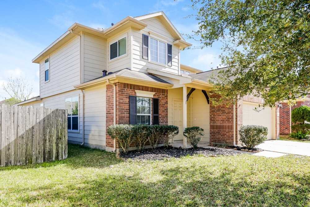 214 Crosby Village Dr - Photo 4 of 17