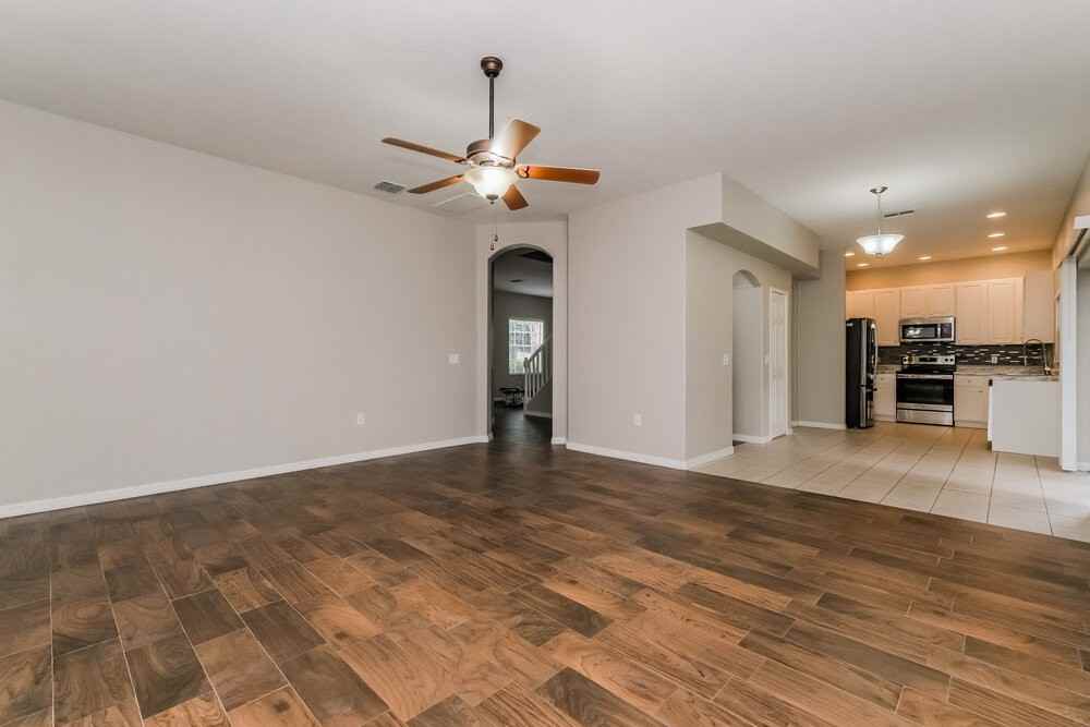 3810 Braemere Dr - Photo 4 of 17