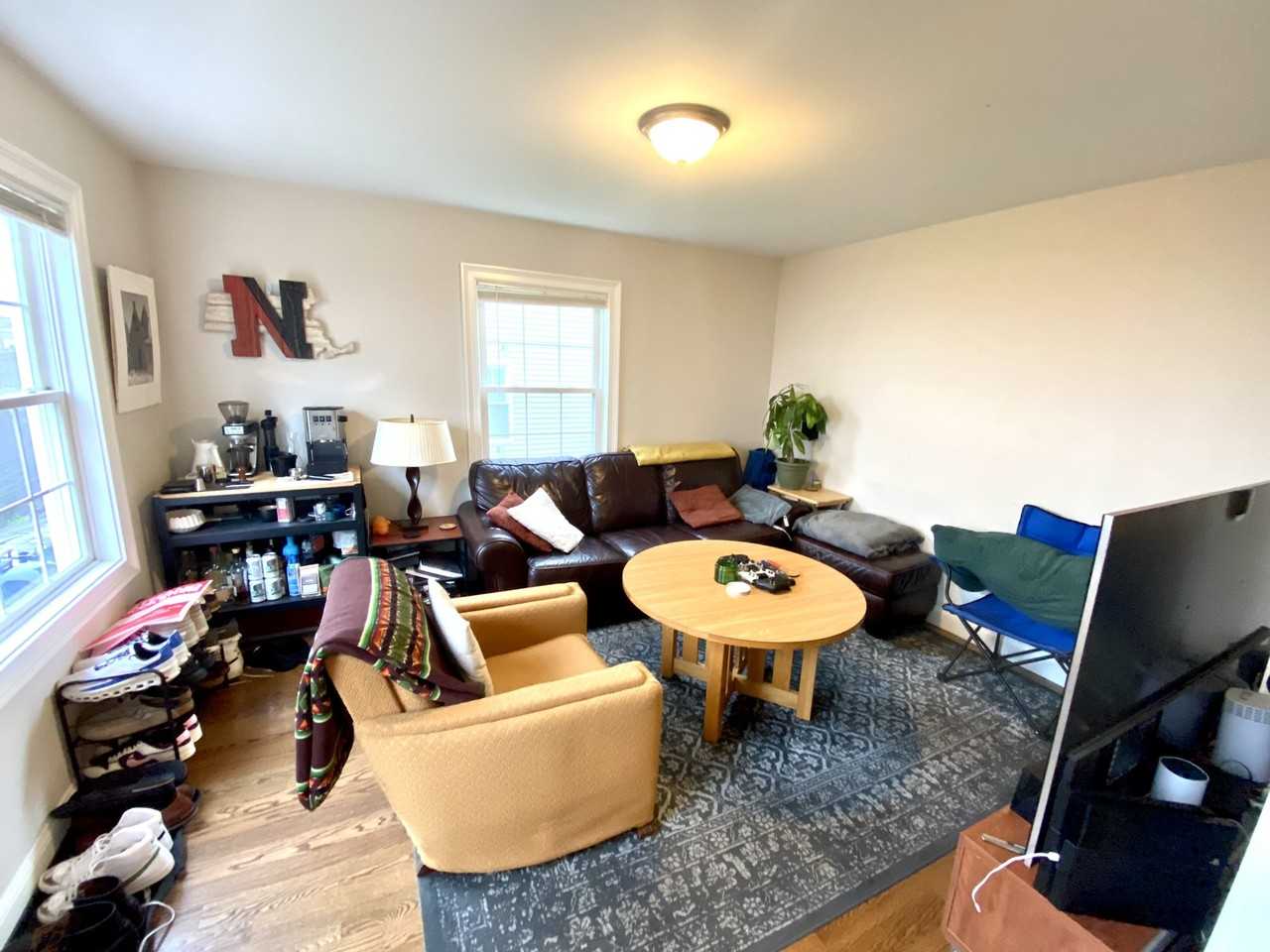 2597 Washington St - Photo 5 of 20