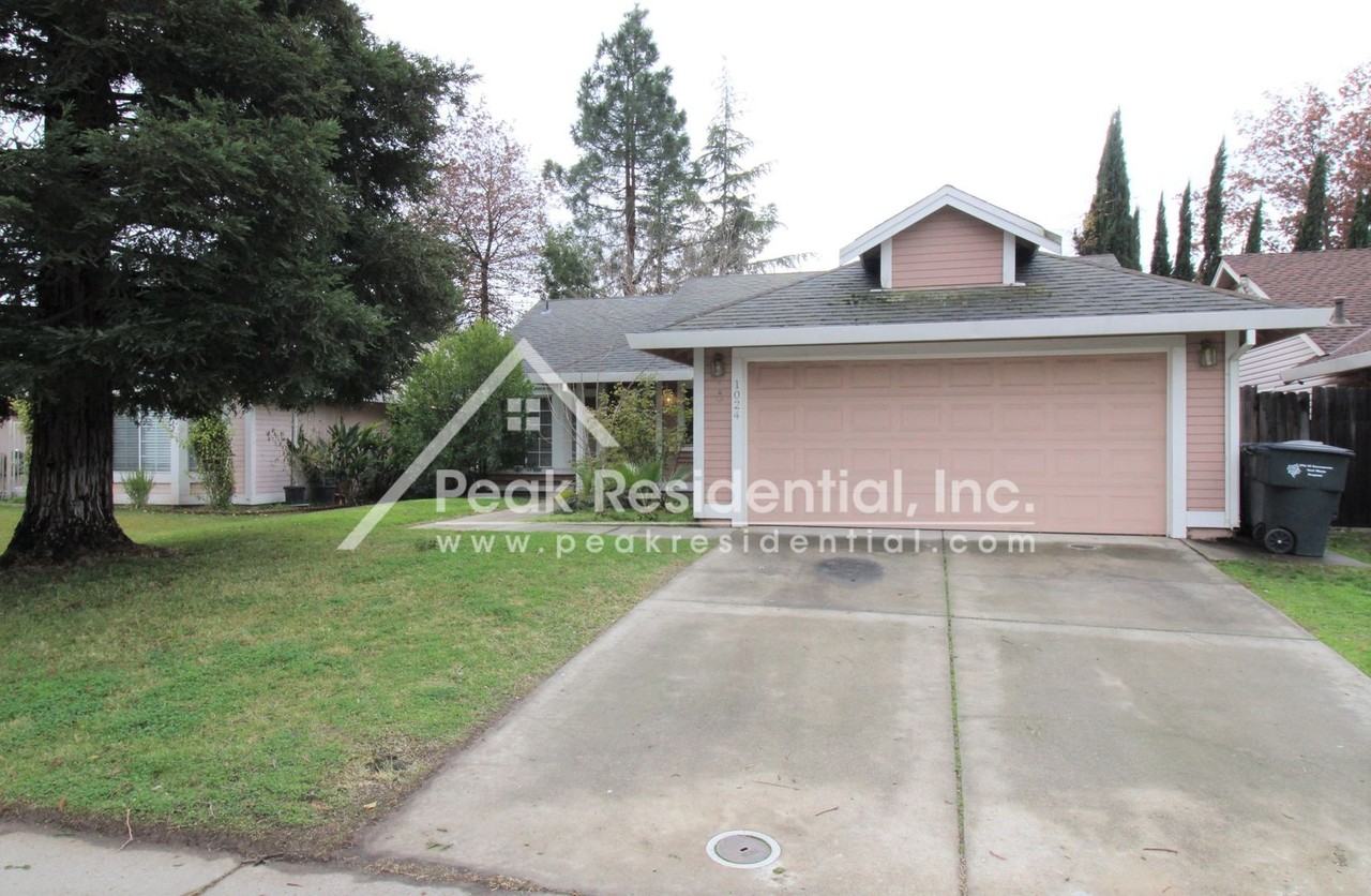 1024 Moreno Way - Photo 2 of 24