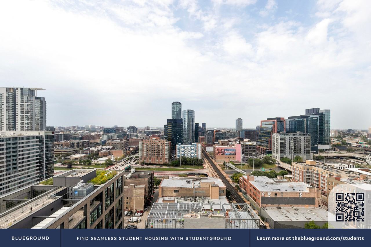 180 North Jefferson Street - Photo 6 of 37