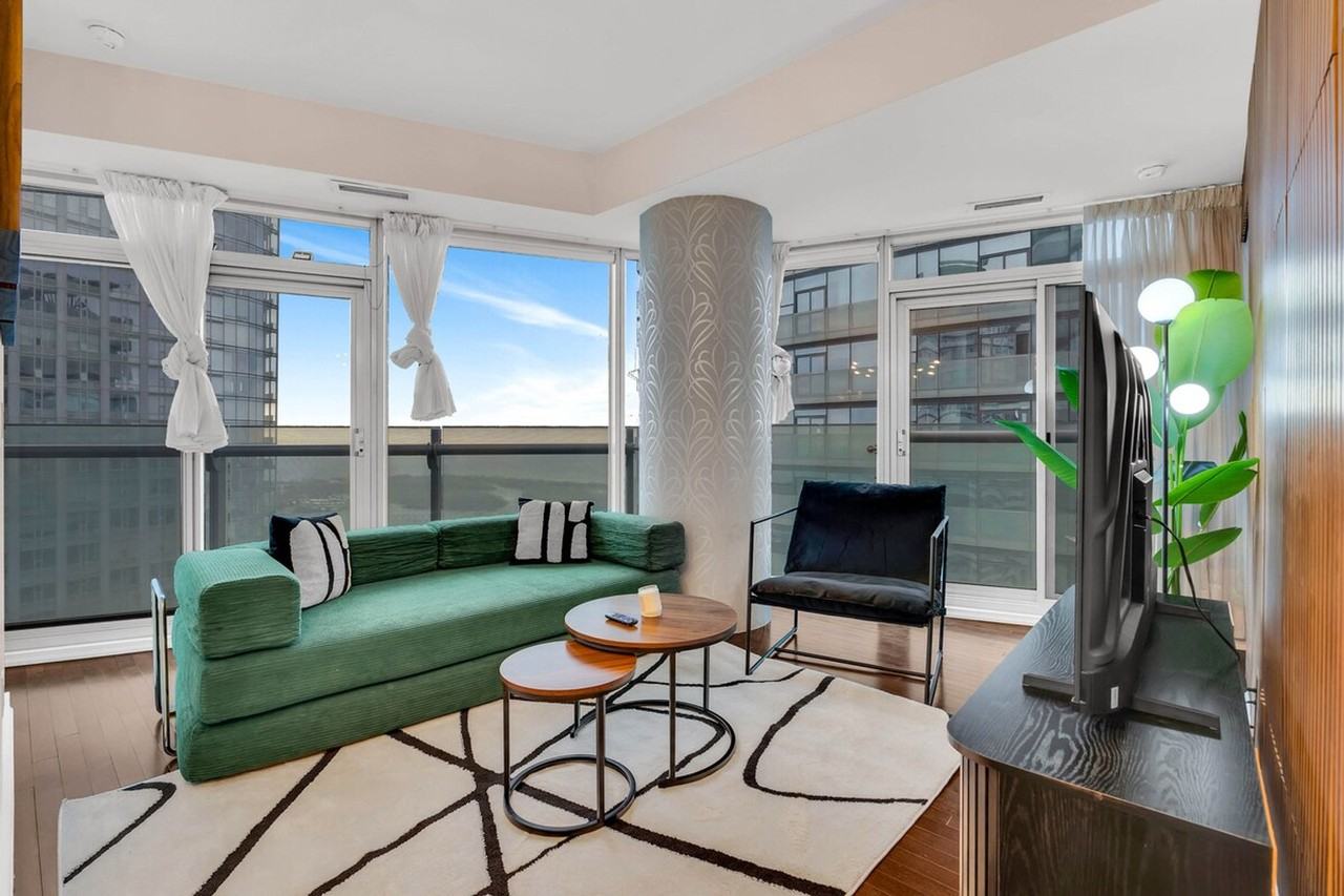 12 York St #1523040P - Photo 4 of 50