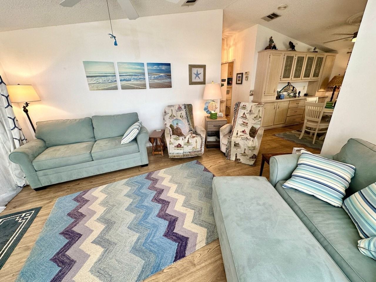 388 Nettles Blvd #1537506P - Photo 2 of 17