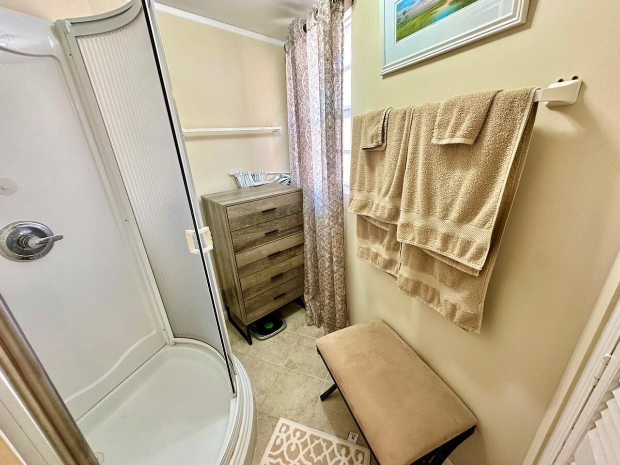 388 Nettles Blvd #1537506P - Photo 7 of 17