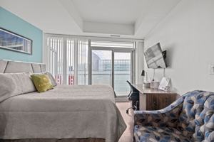 featured image of 255 Bremner Blvd