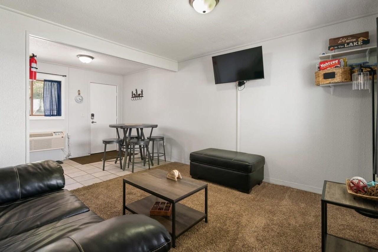 228 East State Street - Photo 2 of 42