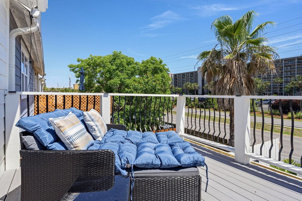 359 Billfish Ave #1537130P - Photo 3 of 37