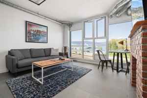featured image of 27 Alexander St
