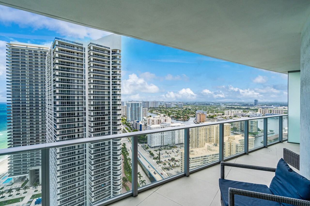 1803 S Ocean Dr #1540434P - Photo 7 of 13