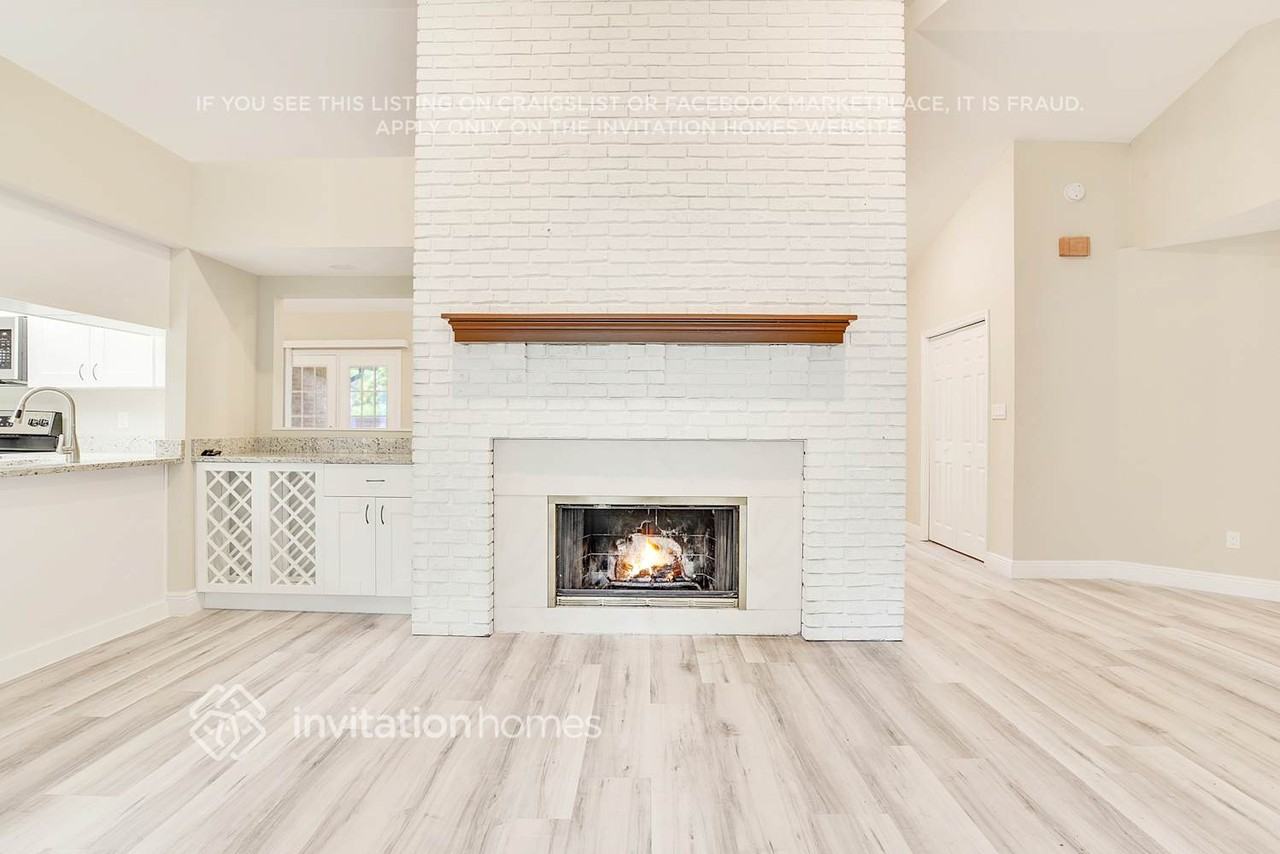 1751 Moss Ct - Photo 7 of 31