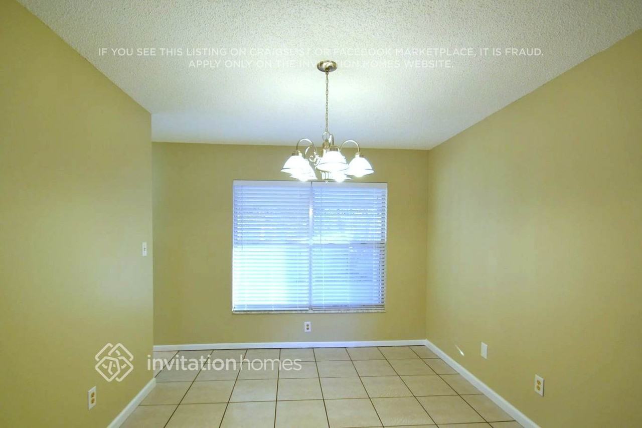 15616 Hidden Lake Cir - Photo 2 of 11