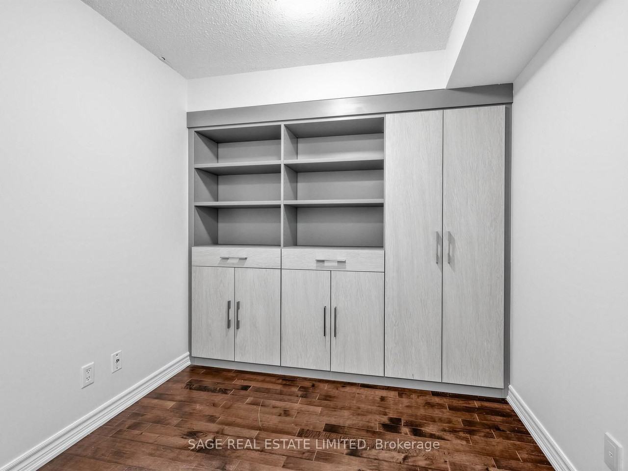 308 Palmerston Avenue - Photo 4 of 27