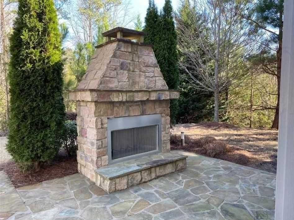 1030 Delo Ln - Photo 2 of 30