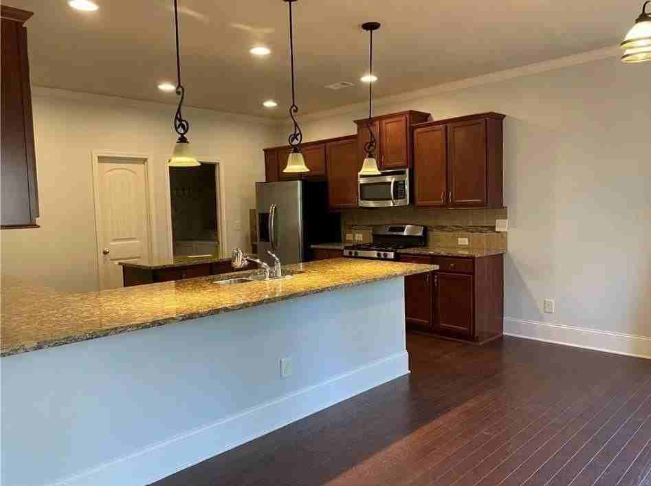 1030 Delo Ln - Photo 6 of 30