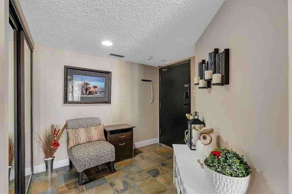 1100 8 Avenue Southwest - Photo 9