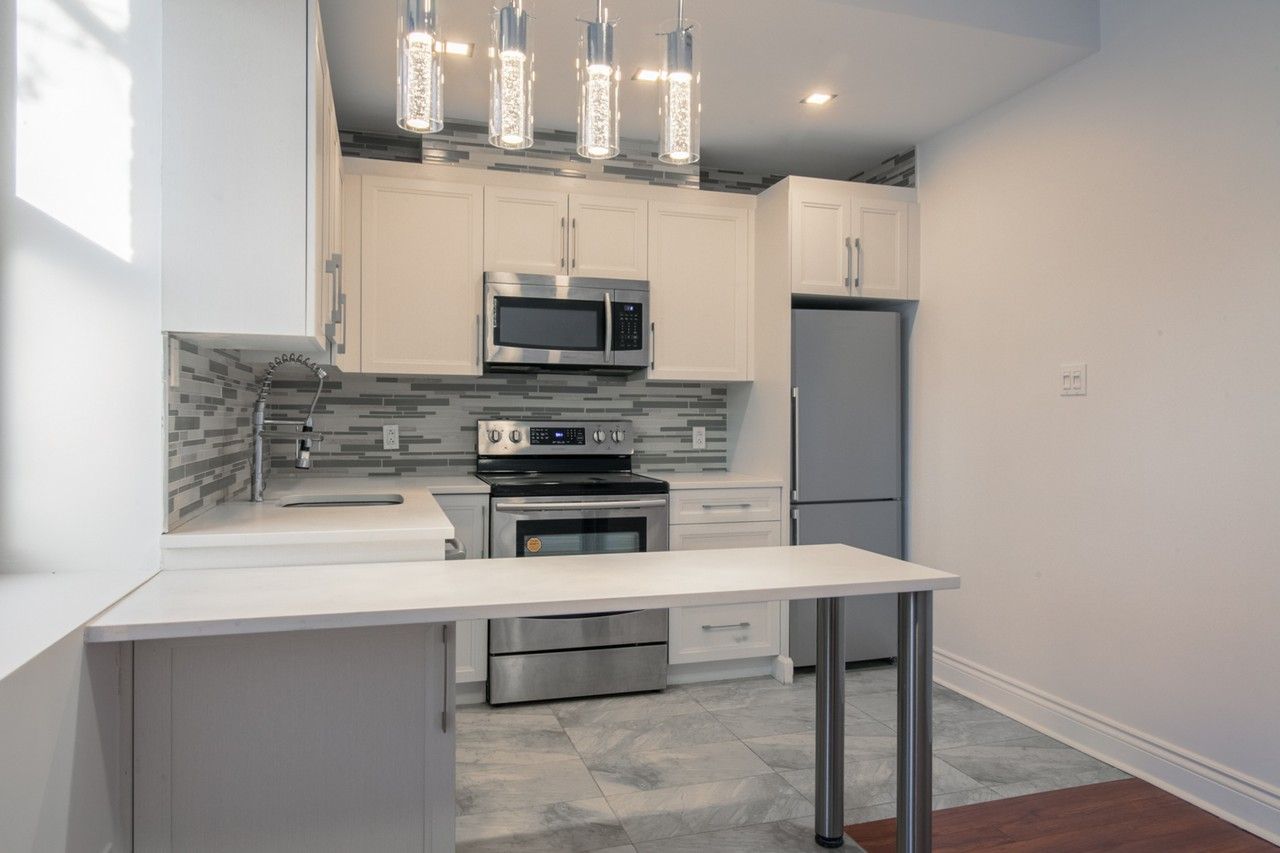 2050 Claremont Ave - Photo 3 of 50