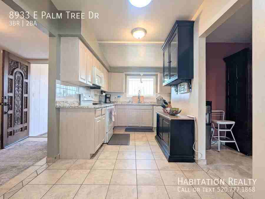 8933 E Palm Tree Dr - Photo 3 of 27