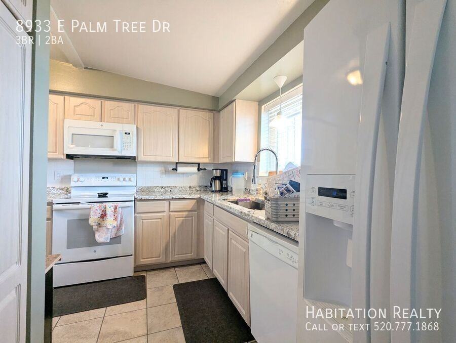 8933 E Palm Tree Dr - Photo 5 of 27
