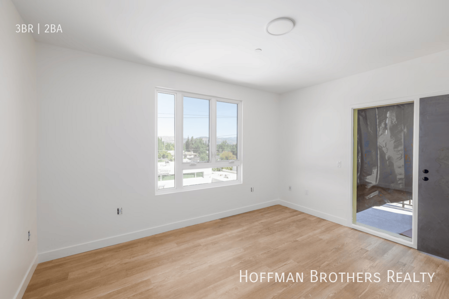 23036 Ventura Blvd #202 - Photo 3 of 10
