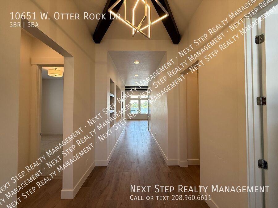 10651 W Otter Rock Dr - Photo 3 of 34