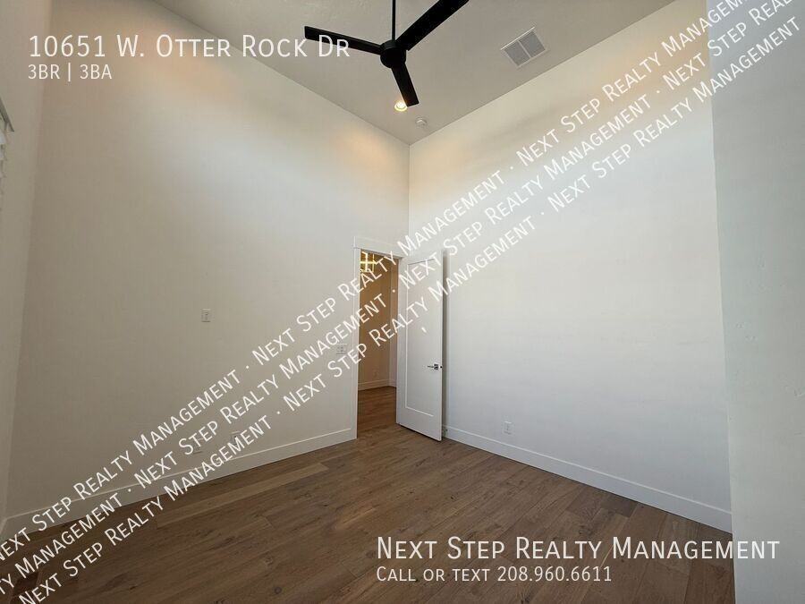 10651 W Otter Rock Dr - Photo 5 of 34