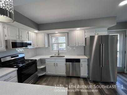 1034 14th Ave Se #1 - Photo 3 of 13
