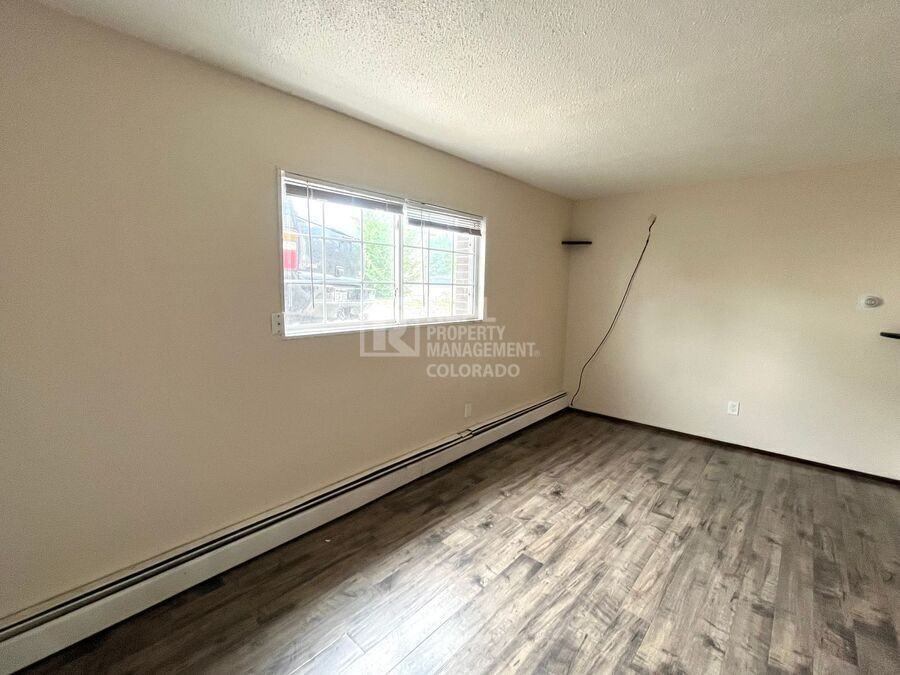2149 Preuss Rd #1 - Photo 2 of 10