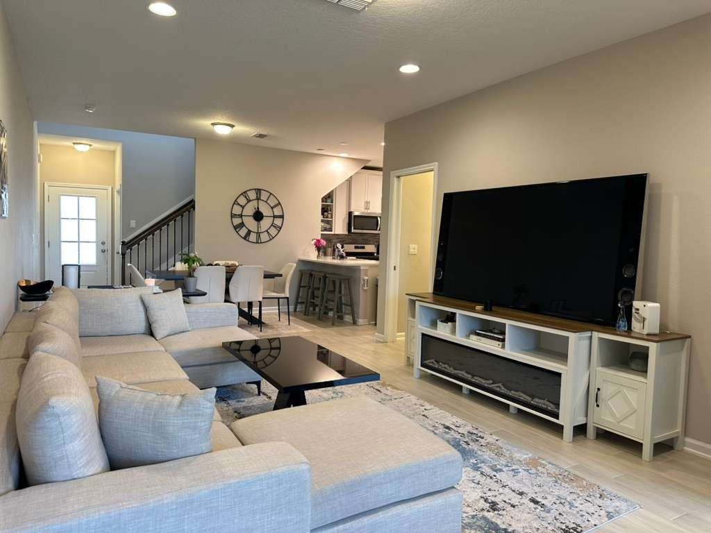 754 Cherry Elm Dr #1 - Photo 2 of 41