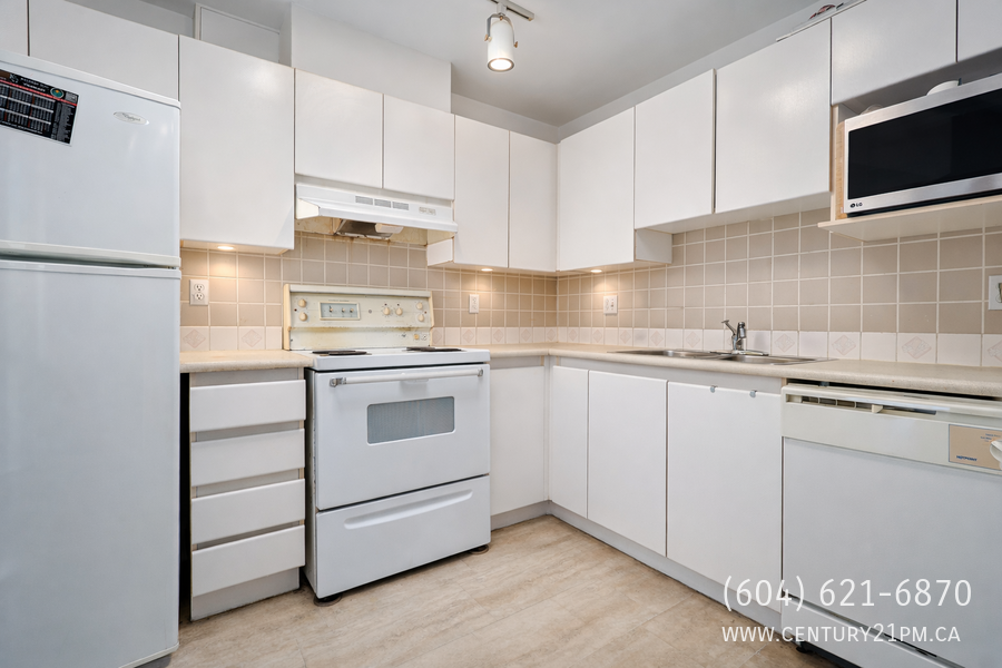 10668 Crestview Gardens #308 - Photo 5 of 16