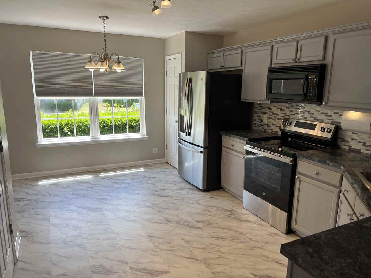 122 Wolverine Ct - Photo 3 of 21