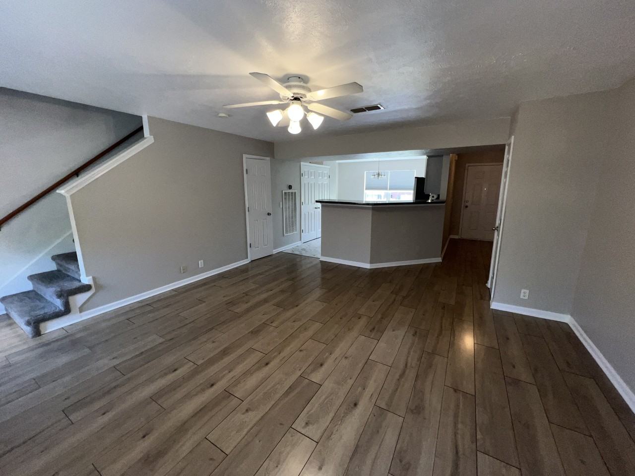 122 Wolverine Ct - Photo 7 of 21