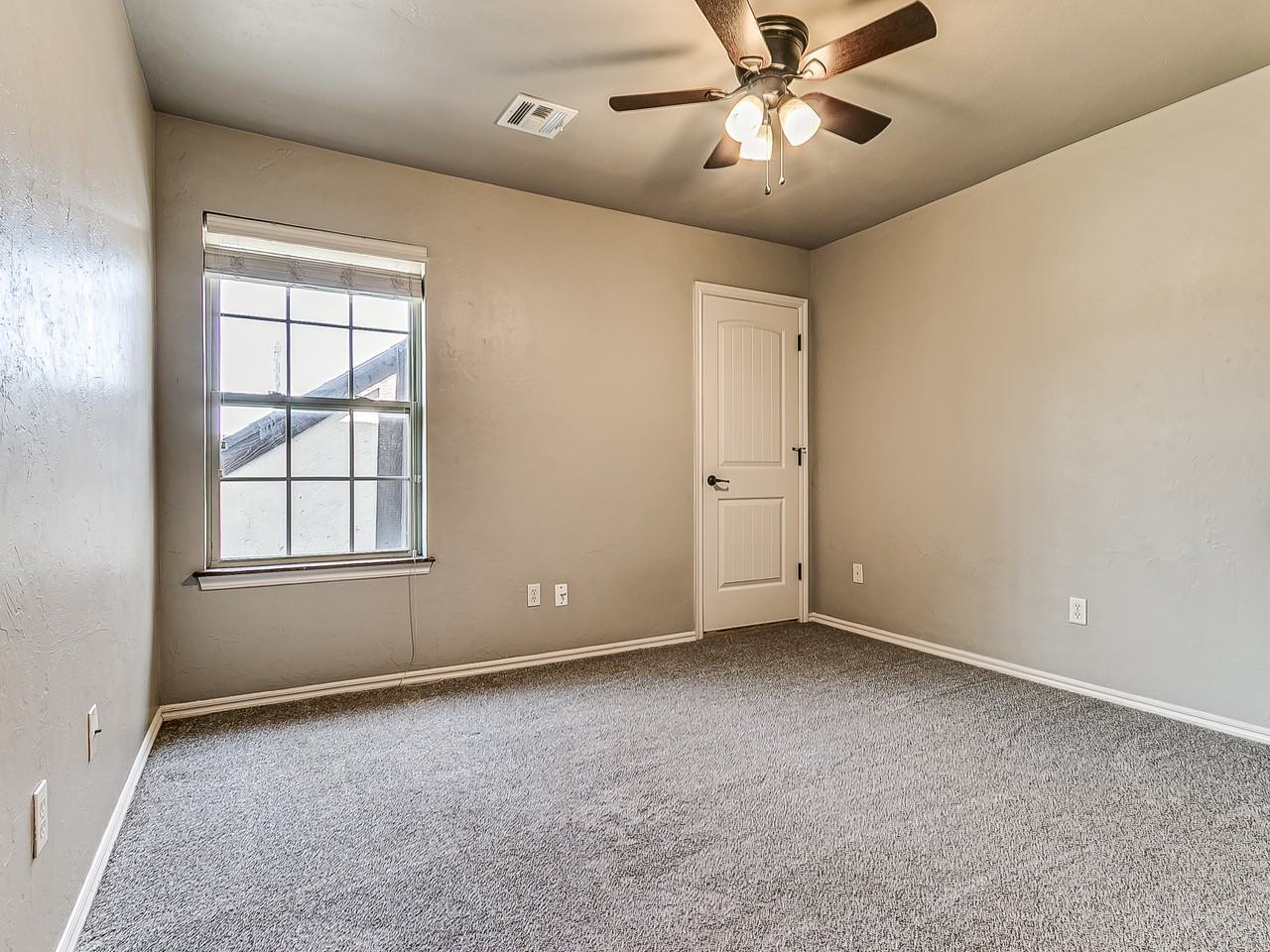 1700 Ne 8th St #NA - Photo 6 of 49