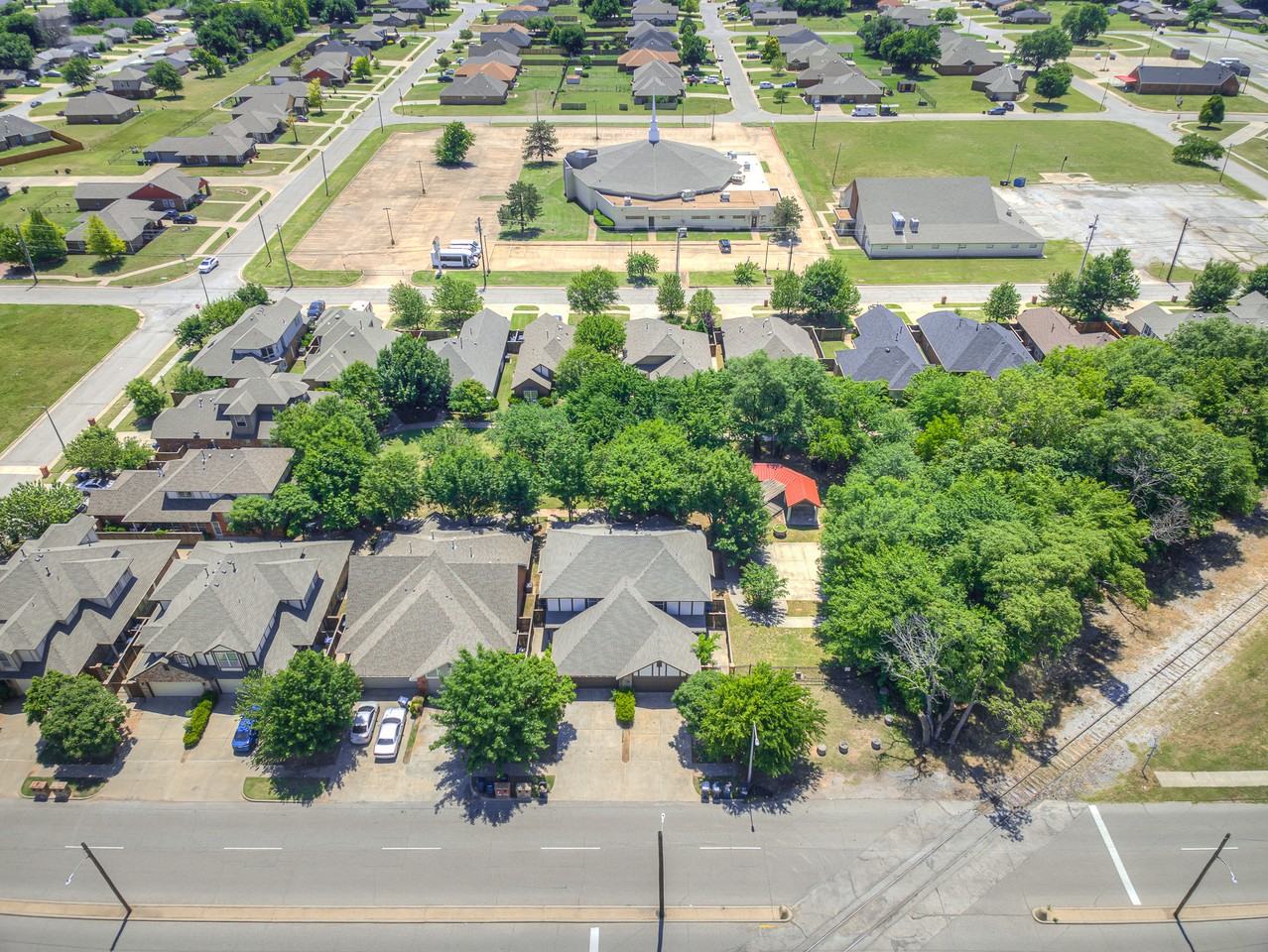 1700 Ne 8th St #NA - Photo 7 of 49