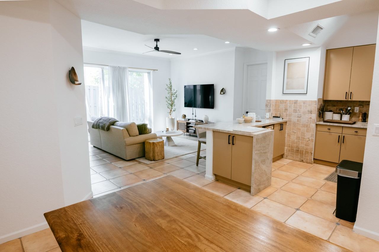 4619 Poinciana St #2A - Photo 3 of 14