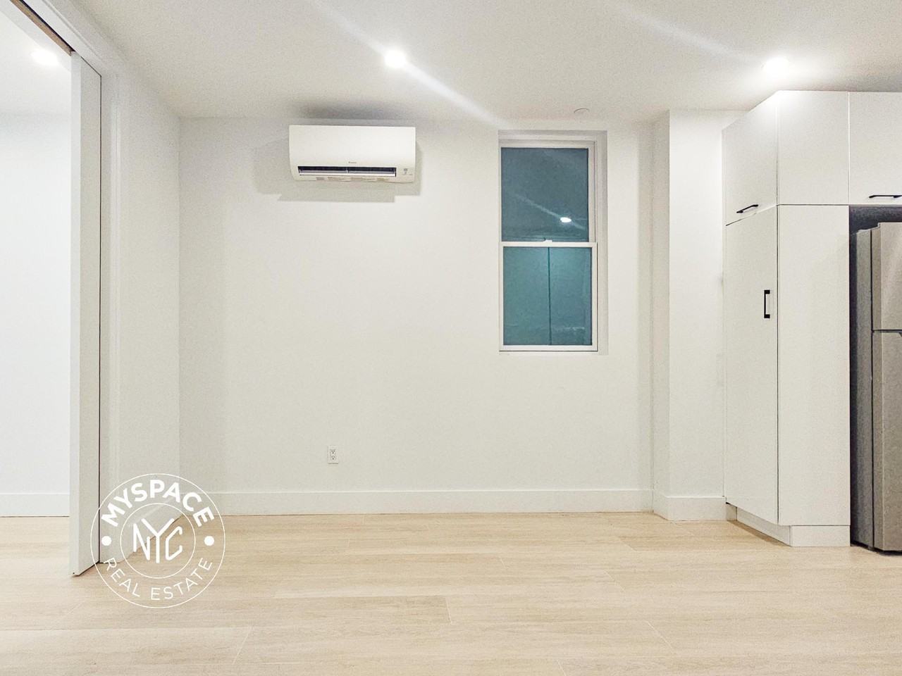 638 Lafayette Ave #1A - Photo 4 of 20