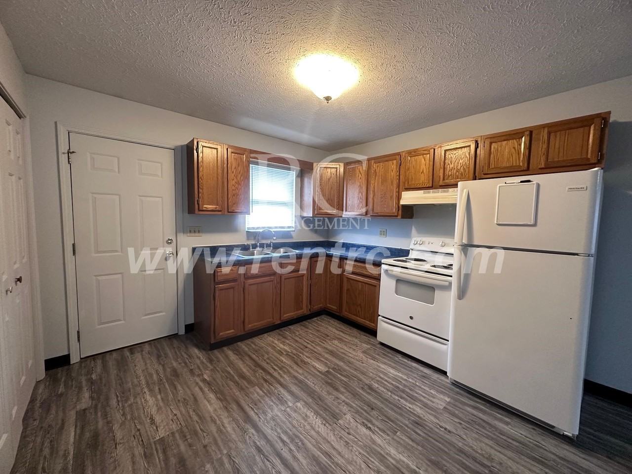 1002 Glendale Ave Apt 5 - Photo 2 of 11