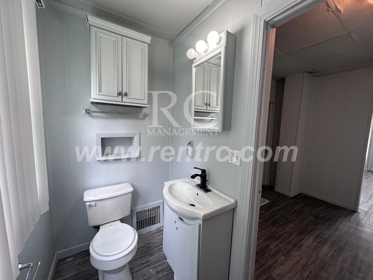 512 N Griffin St - Photo 6 of 18