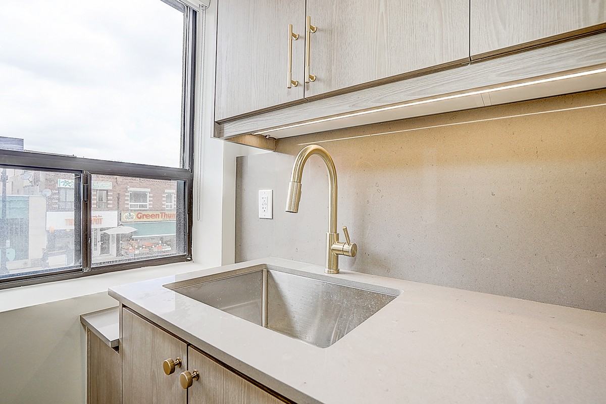 240 Durie St #204 - Photo 5 of 34