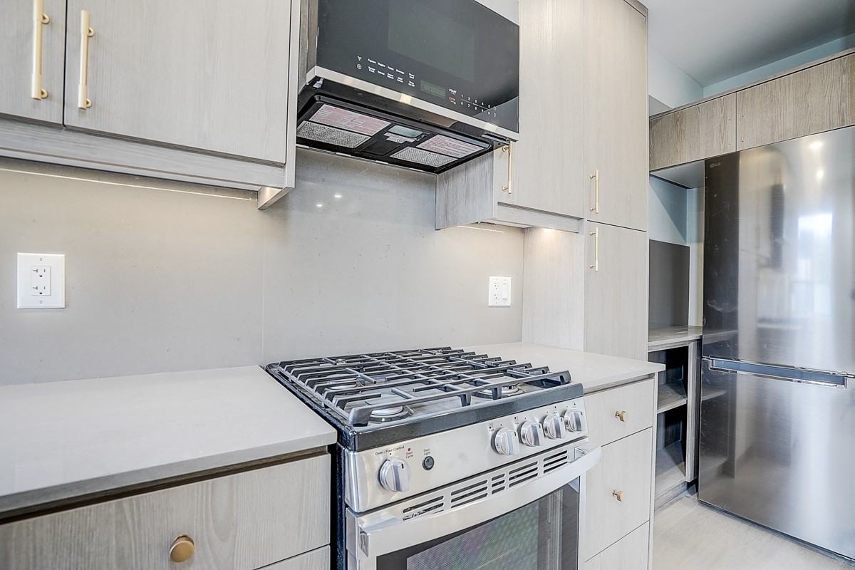 240 Durie St #204 - Photo 6 of 34