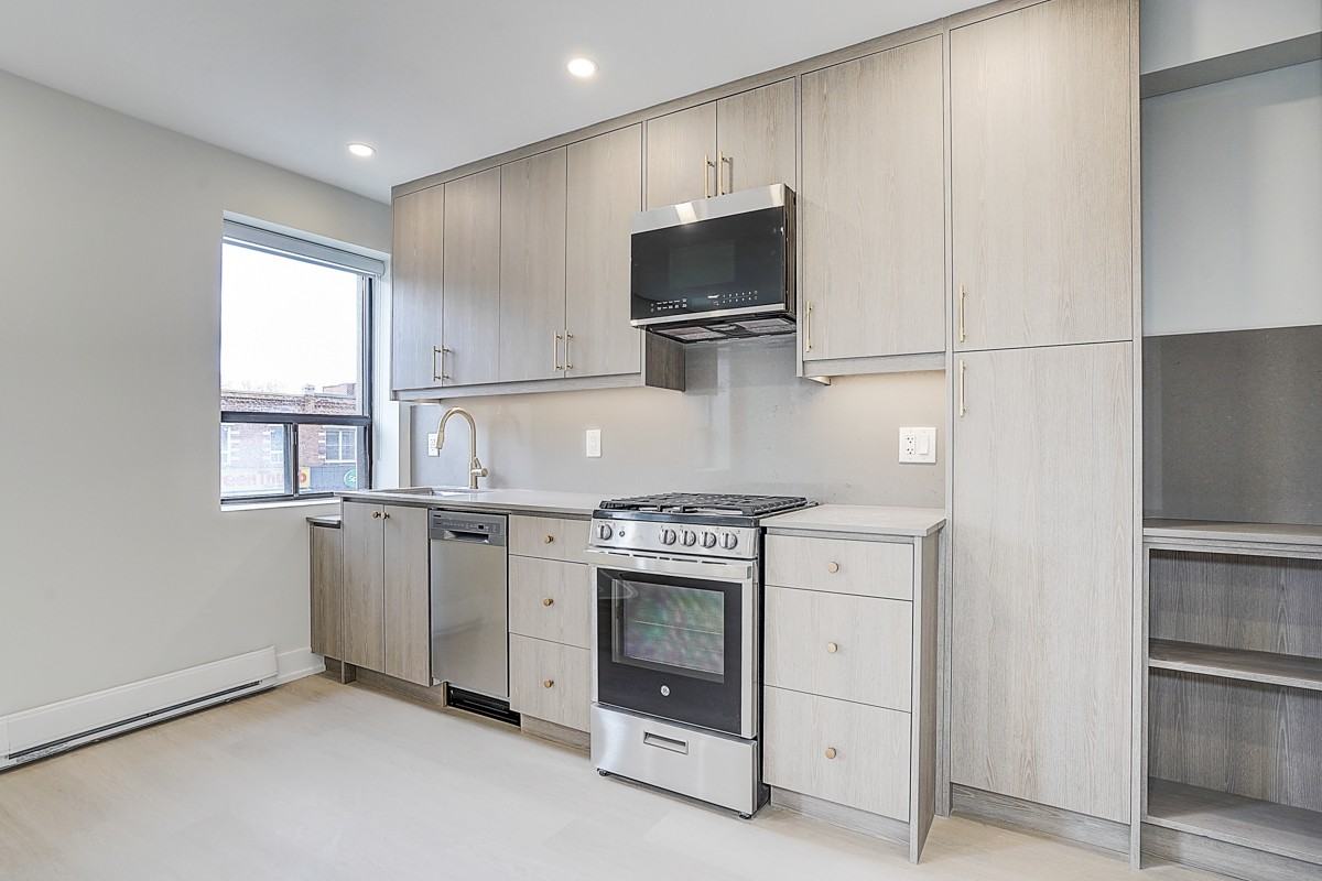240 Durie St #204 - Photo 7 of 34