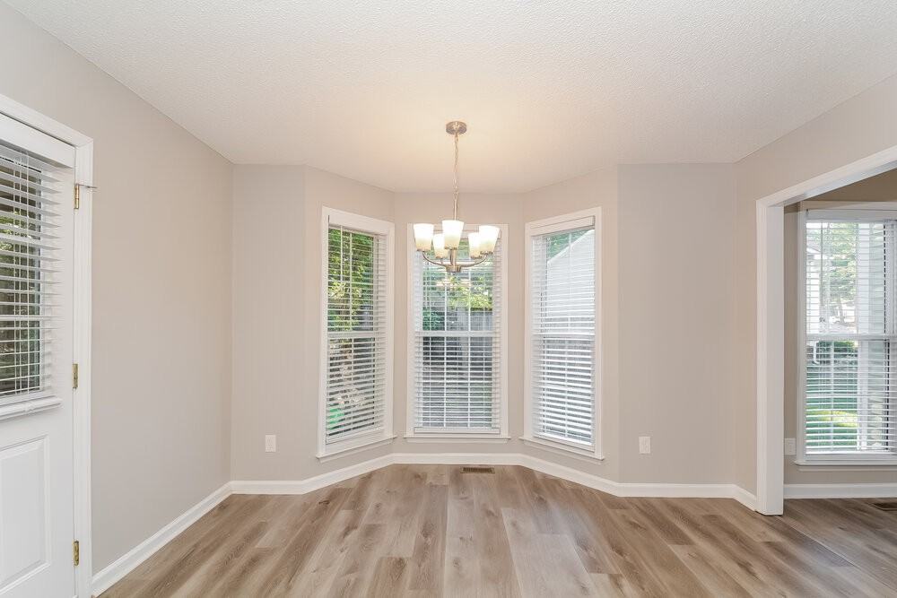 1005 Henchman Ct - Photo 5 of 16