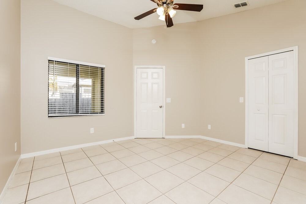 1003 Vernon Loop - Photo 7 of 16
