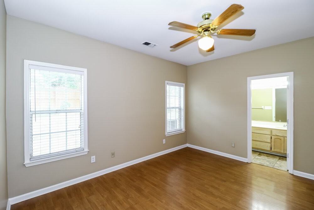 8170 Timber Knoll Ln - Photo 7 of 15