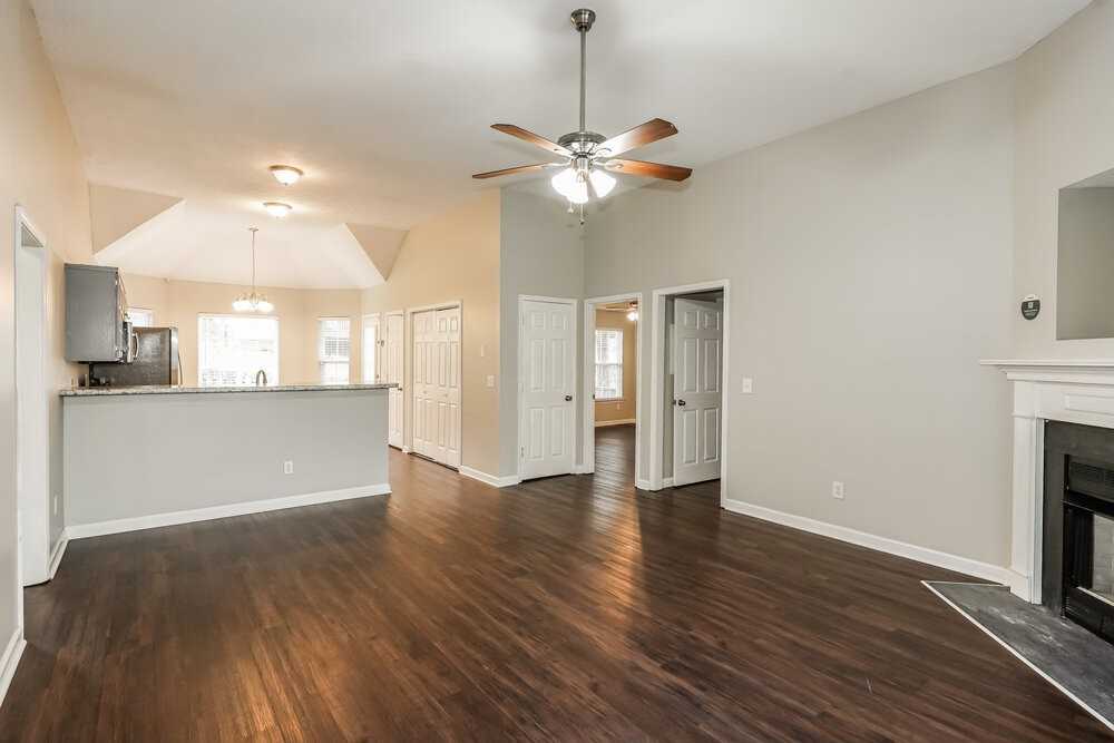 604 Parrish Woods - Photo 5 of 17
