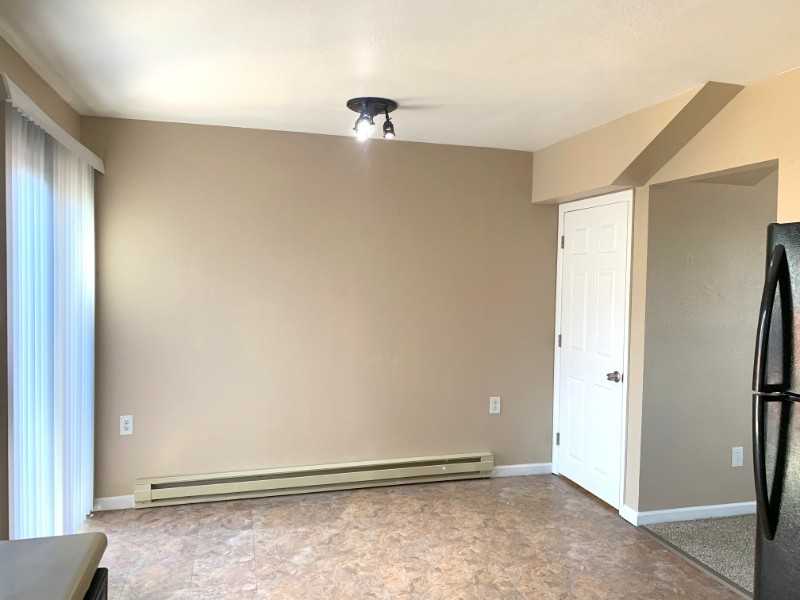 1700 Erin Ct #B - Photo 6 of 50