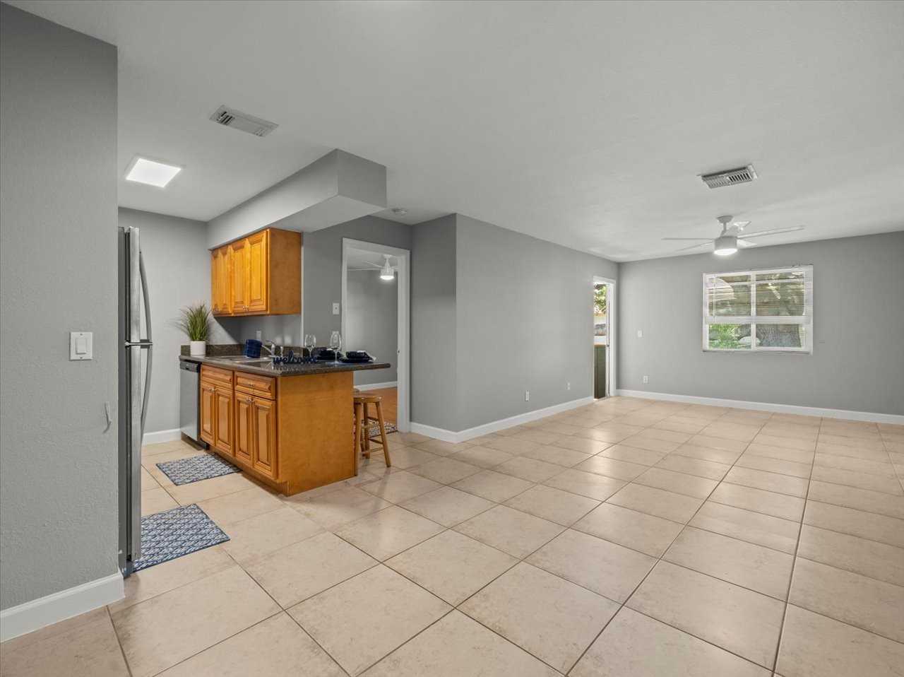 230 Thorn Tree Pl - Photo 4 of 38