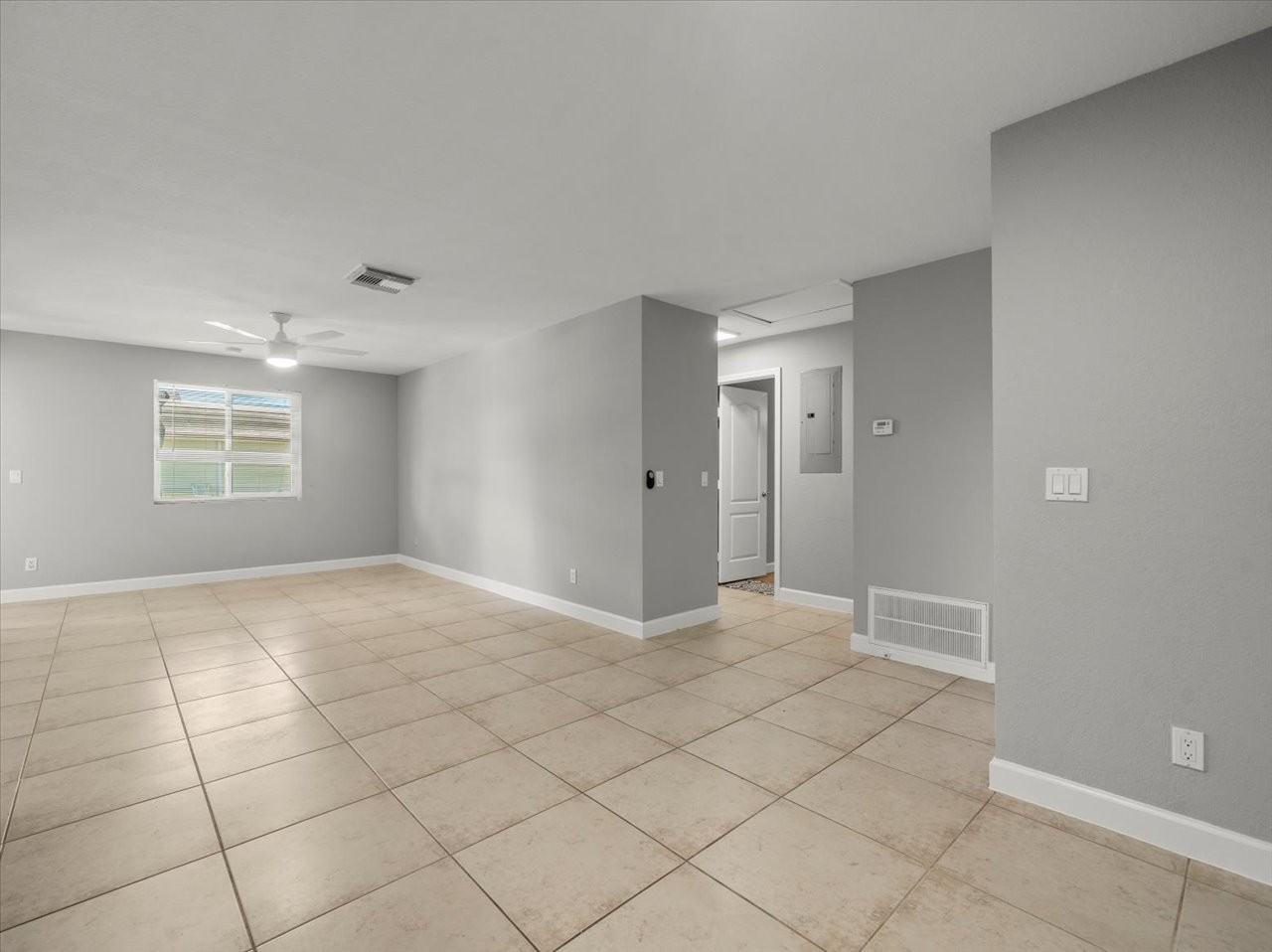 230 Thorn Tree Pl - Photo 5 of 38