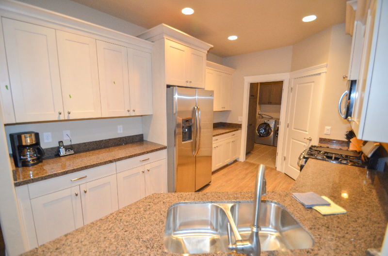 3293 E Bengal Blvd - Photo 5 of 19