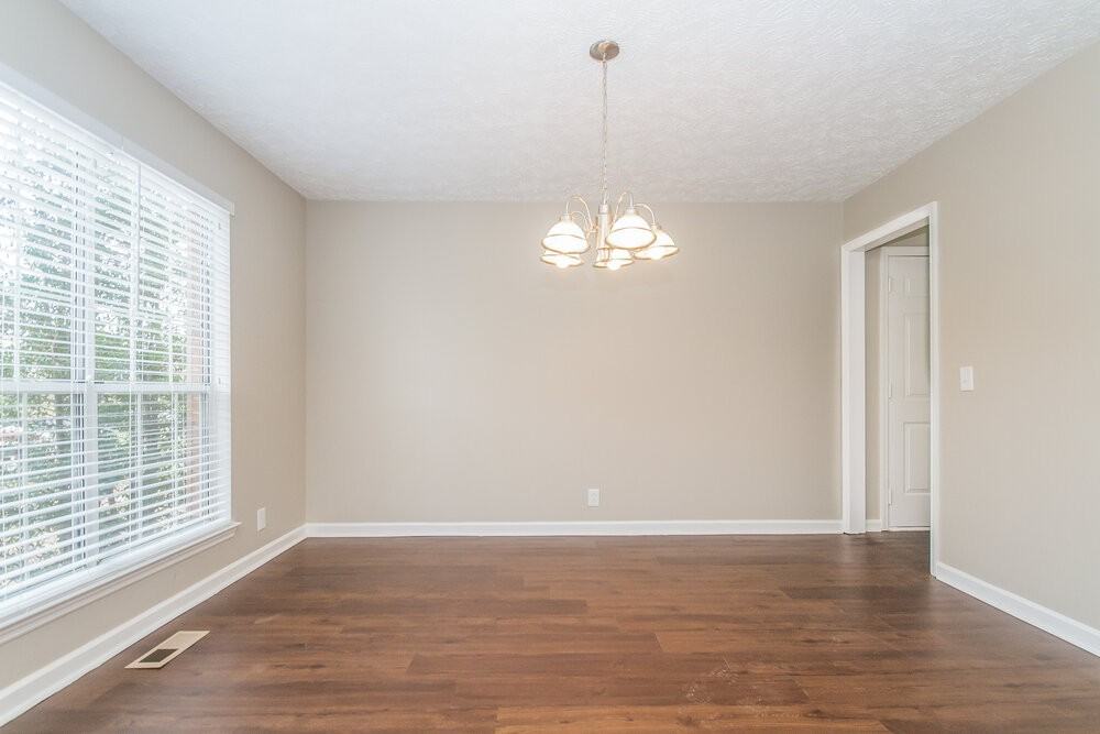 6005 Bradford Hills Dr - Photo 4 of 15